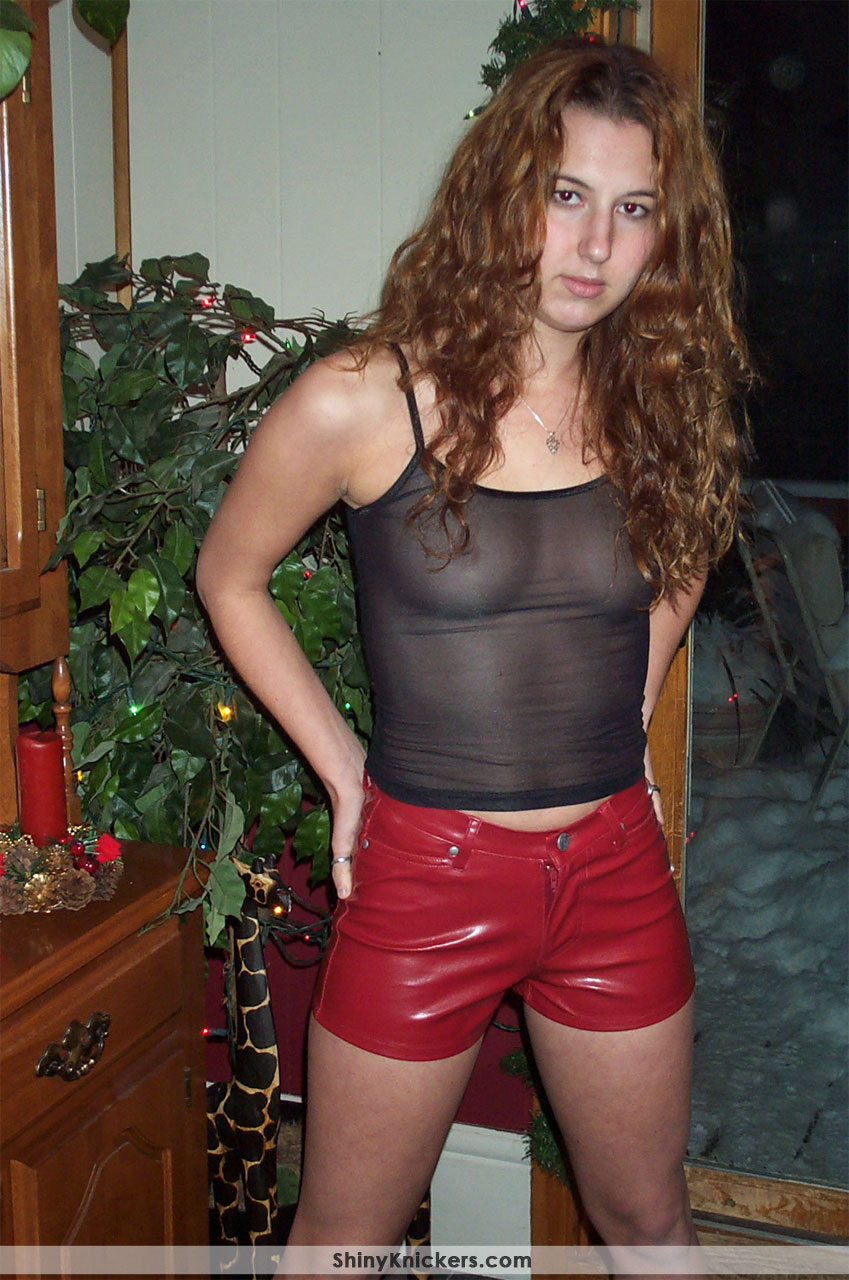 https://pantiespics.net/galleries/haven-excitedly-strips-her-shiny-red-pants-on-the-couch/02.jpg