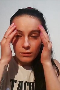 Lexi Dona Takes Off Her Makeup In This Pictures